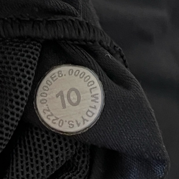 Lululemon Nulu High-Neck Yoga Tank Top Black Size 10 EUC - Picture 3 of 6